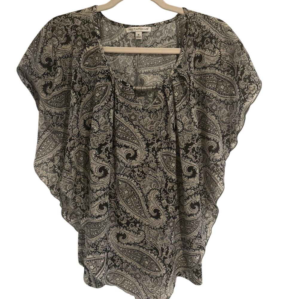 Black and grey womens paisley top notations
